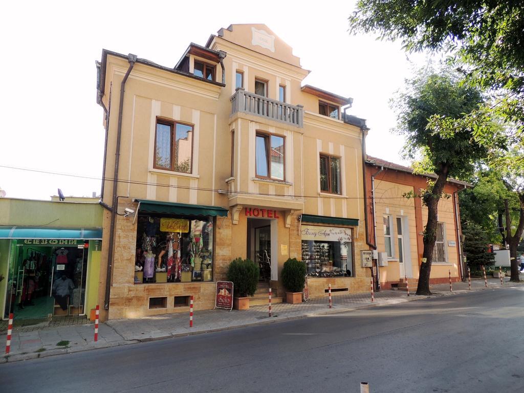 Guest House Solo Shumen Dış mekan fotoğraf