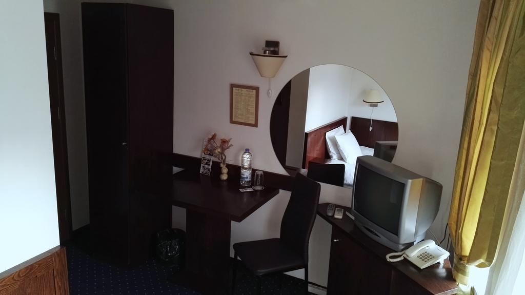 Guest House Solo Shumen Dış mekan fotoğraf