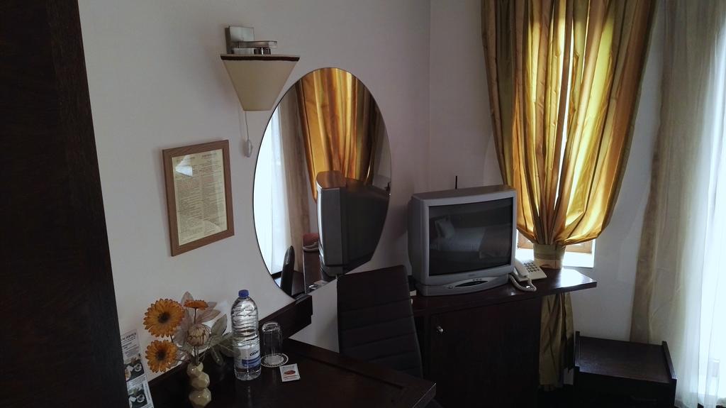 Guest House Solo Shumen Dış mekan fotoğraf